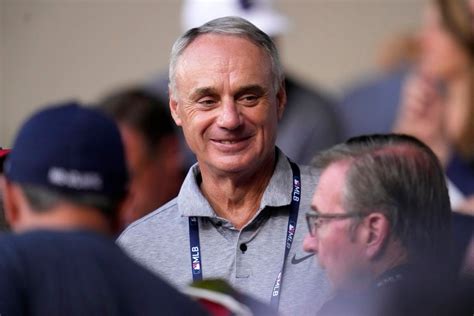MLB’s Manfred hopes owners will vote in November on A’s-to-Vegas